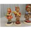 Image 3 : 4 Hummel Figures 