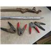 Image 2 : Load Ratchet Tightener, Spot Light, Load Binder & More 