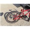 Image 2 : Mountain Tour 19'' Pedal Bike 