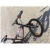 Image 2 : Super Cycle Variable Speed Pedal Bike 19'' 