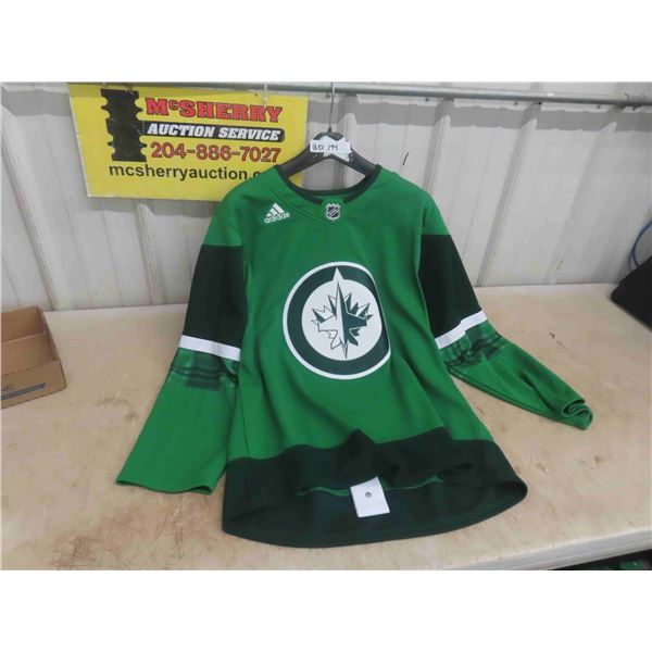 Rare ! Green Winnipeg Jets Size 50 Authentic Pro 