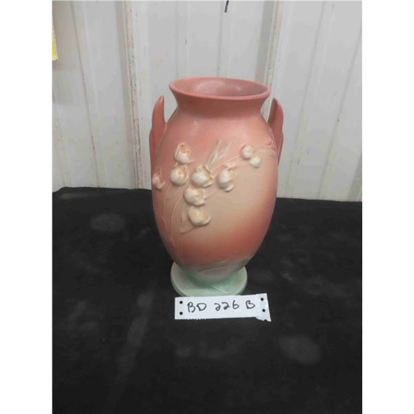 Vintage Roseville Pottery Vase (Excellent Condition) 9''