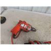 Image 2 : 4 Power Tools: Sioux 1/2'' Drill, 3 Black and Decker 3/8''