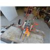 Image 2 : Black and Decker Radial Arm Saw 