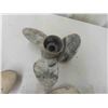 Image 3 : 3 Outboard Propellers 