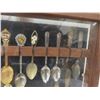 Image 2 : 27 Old Souvenir Spoons in Case 
