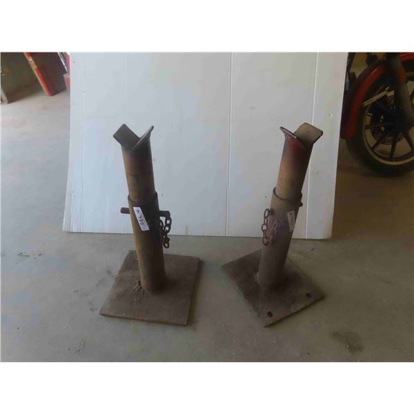2 Heavy Duty Jack Stands, Barrel Pump 