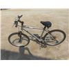 Image 1 : Columbia Multispeed Pedal Bike 26'' 