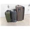 Image 2 : 3 Soft Sided Suitcases 