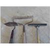Image 2 : Yard Tools: Pitch Fork, Tree Pruner, Hoe, 