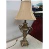 Image 3 : 2 Lamps 1 Shade, Tallest is 31'' 