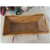 Image 2 : Vintage Wooden Cradle 17'' x 19'' x 38''