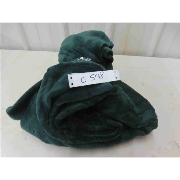 Exclusivo Mezcla Extra Large Fleece Throw Blanket for Couch, Sofa, 