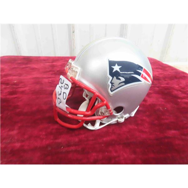 Mini New England Patriots Football Helmet 6'' 