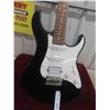 Image 2 : Yamaha EG 112C Strat Style Electric Guitar Black