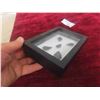 Image 5 : 5 Vintage Stone Arrowheads in Shadow Box Display