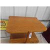 Image 2 : Vintage 3-Tier Solid Oak Hall Table 24'' x 19'' x 
