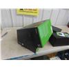 Image 5 : XBOX Series X , No Games, 2 Controllers 