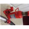 Image 6 : 17 1/2 Ton Hydraulic Jack, Snap On Trouble Light 
