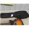 Image 10 : Epiphone Les Paul Junior Electric Guitar with Soft Case 