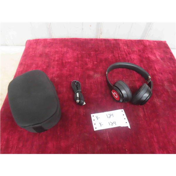 Beats by Dr. Dre Solo 4 On-Ear Sound Insulating Bluetooth 