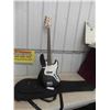 Image 1 : Squiuier by Fender Electric Bass Guitar with Soft Case 