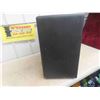 Image 5 : Concert Speaker 23'' x 23 1/2'' x 13'' 