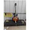 Image 1 : Vintage Electric Guitar with Case 
