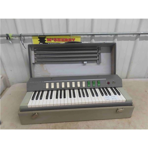 Hohner Vintage Symphonic 30 Keyboard with Case and 