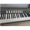 Image 3 : Hohner Vintage Symphonic 30 Keyboard with Case and 