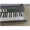 Image 4 : Hohner Vintage Symphonic 30 Keyboard with Case and 