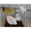 Image 7 : 2 Blow Molds: Santa 23'' x 14'' & Spooky Ghost 24'' x 15''