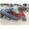 Image 2 : Snapper SR120 10HP Riding Mower 28'' with Bagger. Has 