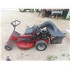 Image 4 : Snapper SR120 10HP Riding Mower 28'' with Bagger. Has 