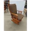 Image 1 : Gliding Rocking Chair 