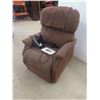 Image 2 : Golden Powerlift Reclining Chair 