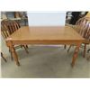 Image 2 : Oak Table 31'' x 60'' x 37'' with 6 Chairs 