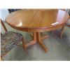 Image 2 : Oak Pedestal Table 30''x  42'' , 12'' Leaf & 4 Chairs 
