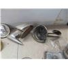 Image 7 : Chrome Side View Mirrors, 