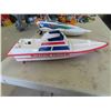 Image 8 : 2 RC : The Cat D9L , Nikko Speed Boat & More 