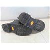 Image 2 : Gore Tex Boots Size 8 1/2 - New or Store Return  