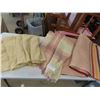 Image 1 : 3 Wool Blankets