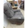 Image 3 : Comfy Rocking Reclining Chair 