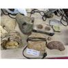 Image 3 : Terrarium Supplies: Heat Lamp, Heated Rocks, Décor & More 