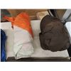 Image 3 : The North Face Road Runner 33 Tent Tarp & More 