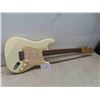 Image 1 : Squier Electric Guitar 