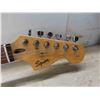 Image 5 : Squier Electric Guitar 