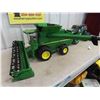 Image 9 : Grave Digger Monster Truck, John Deere Combine 