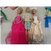 Image 3 : Barbies with Extra Clothes, Frozen Elsa, Anna & More 