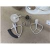 Image 2 : Kitchen Aid Mixer with Stainless Bowl & Beaters 